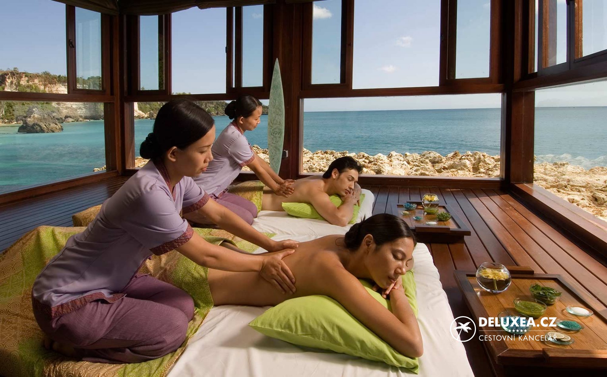 Beach massage. Ayana Resort and Spa Bali. Спа центр Бали. Отель Аяна на Бали. Резорт релакс Бали.