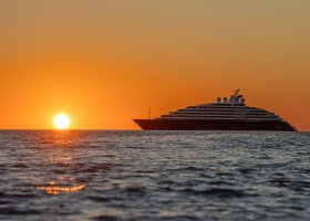 luxusni-plavby-hotel-scenic-eclipse-ii-006.jpg