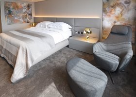 luxusni-plavby-hotel-scenic-eclipse-ii-016.jpg